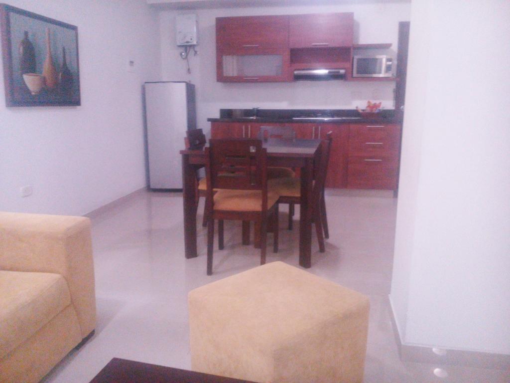 Hotel Cuarta Avenida Cali Δωμάτιο φωτογραφία